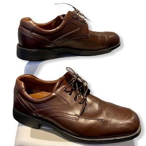 Johnston & Murphy Brown Dress Shoes (10.5)
